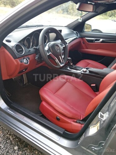 Mercedes C 250 2012, 249,562 km - 1.8 л - Yevlax