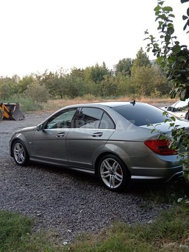 Mercedes C 250 2012, 249,562 km - 1.8 л - Yevlax
