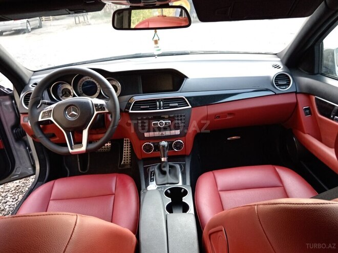 Mercedes C 250 2012, 249,562 km - 1.8 л - Yevlax
