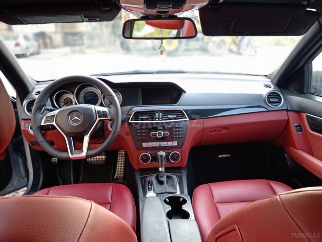 Mercedes C 250 2012, 249,562 km - 1.8 л - Yevlax