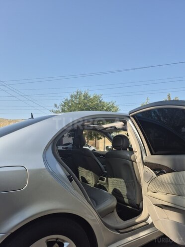 Mercedes E 240 2002, 330,000 km - 2.6 l - Bakı