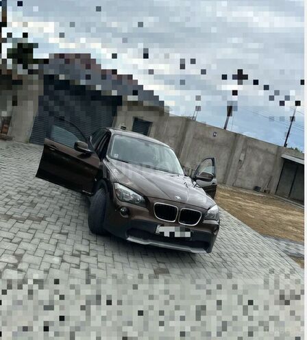 BMW X1 2011, 238,000 km - 2.0 л - Bakı