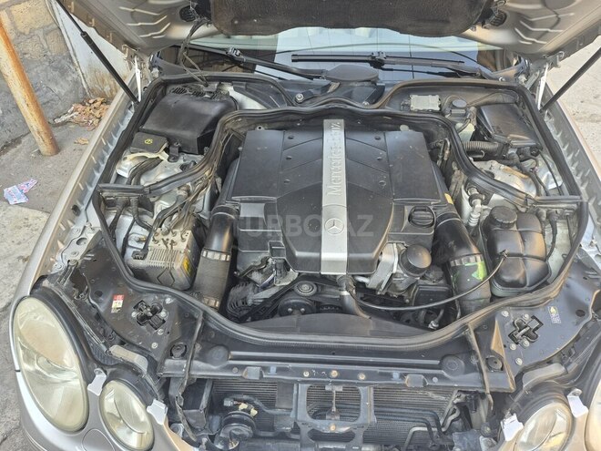 Mercedes E 240 2002, 330,000 km - 2.6 l - Bakı