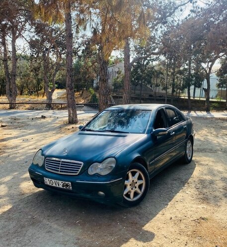 Mercedes C 320 2000, 297,000 km - 3.2 л - Bakı