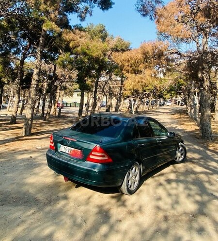 Mercedes C 320 2000, 297,000 km - 3.2 л - Bakı