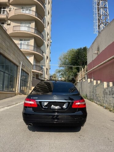 Mercedes E 200 2011, 266,000 km - 1.8 l - Bakı