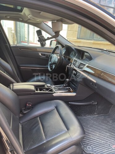 Mercedes E 200 2011, 266,000 km - 1.8 l - Bakı