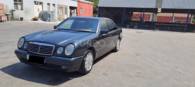 Mercedes E 230 1996, 439,053 km - 2.3 l - Bakı