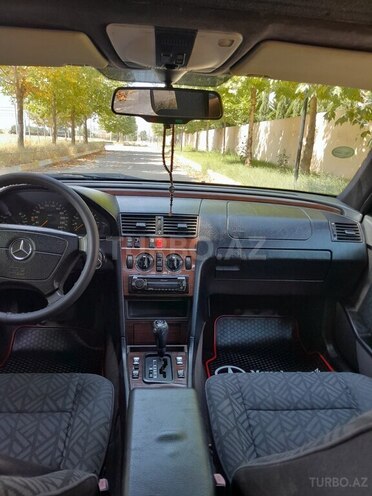 Mercedes C 180 1995, 356,000 km - 1.8 l - Qazax
