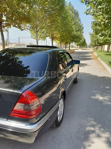 Mercedes C 180 1995, 356,000 km - 1.8 l - Qazax