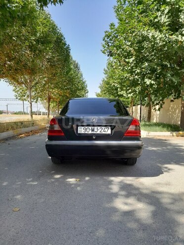 Mercedes C 180 1995, 356,000 km - 1.8 l - Qazax