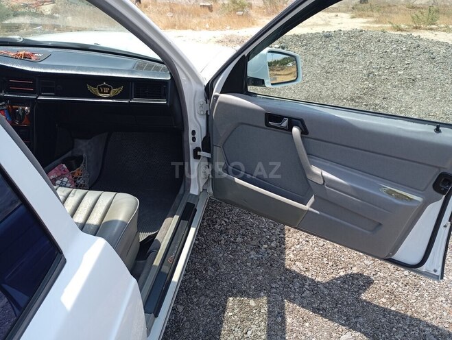 Mercedes 190 1993, 382,952 km - 2.0 l - Bakı