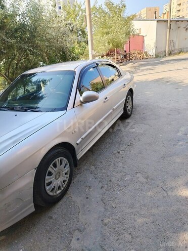 Hyundai Sonata 2003, 373,500 km - 2.0 l - Bakı