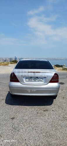 Mercedes C 220 2001, 385,000 km - 2.2 l - Bakı