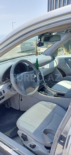Mercedes C 220 2001, 385,000 km - 2.2 l - Bakı