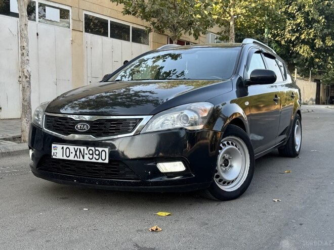 Kia  2010, 376,000 km - 1.6 l - Biləsuvar