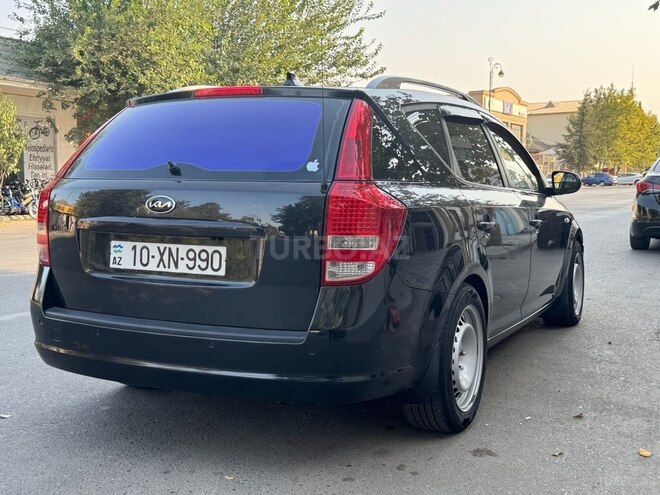 Kia  2010, 376,000 km - 1.6 l - Biləsuvar