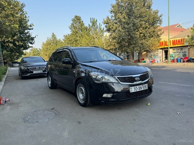 Kia  2010, 376,000 km - 1.6 l - Biləsuvar
