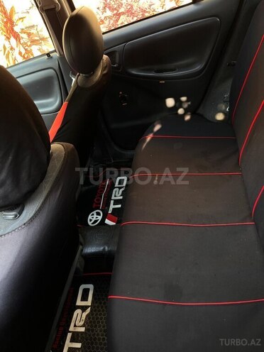 Toyota Vitz 2002, 300,000 km - 1.3 l - Bakı