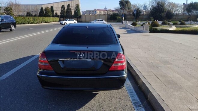 Mercedes E 240 2002, 370,000 km - 2.6 l - Bakı