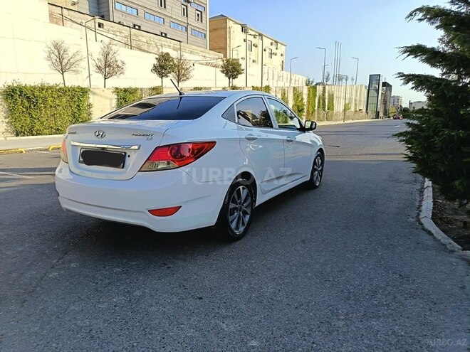 Hyundai Accent 2013, 292,400 km - 1.6 l - Bakı