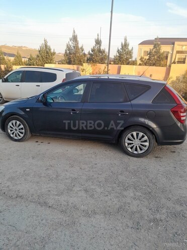 Kia  2008, 270,000 km - 1.6 l - Bakı