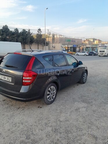 Kia  2008, 270,000 km - 1.6 l - Bakı