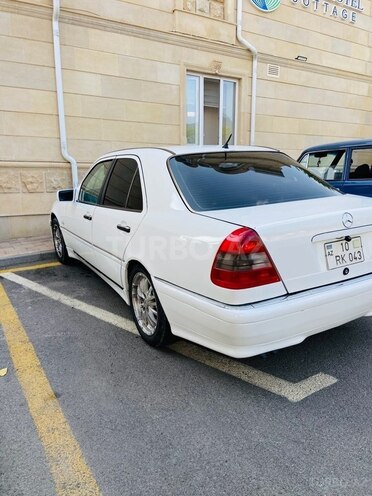 Mercedes C 220 1994, 420,000 km - 2.2 l - Qəbələ