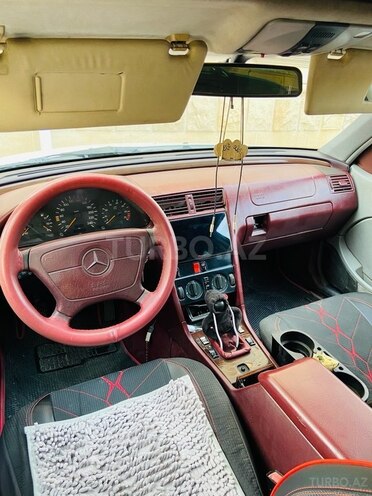 Mercedes C 220 1994, 420,000 km - 2.2 l - Qəbələ