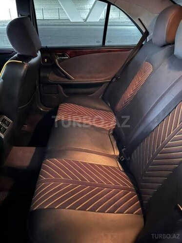 Mercedes E 220 2001, 599,000 km - 2.2 л - Bakı