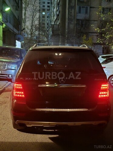 Mercedes ML 300 4MATIC 2010, 307,000 km - 3.0 l - Bakı