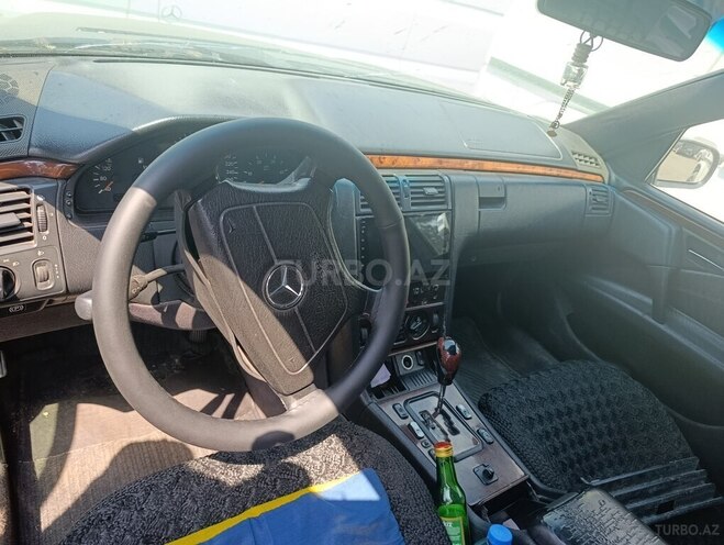 Mercedes E 220 d 1999, 500,000 km - 2.2 l - Gəncə