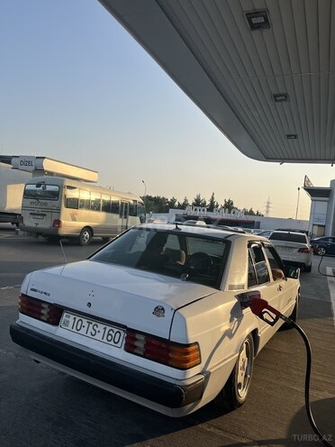 Mercedes 190 1991, 360,000 km - 2.0 л - Sumqayıt