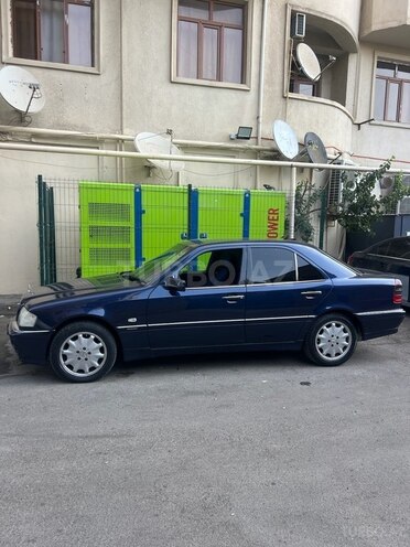 Mercedes C 200 1999, 358,500 km - 2.0 l - Bakı