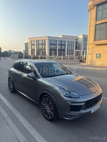 Porsche Cayenne Turbo 2016, 99,065 km - 4.8 л - Bakı