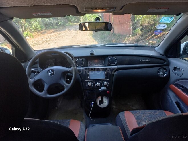 Mitsubishi Airtrek 2001, 353,000 km - 2.0 л - Quba