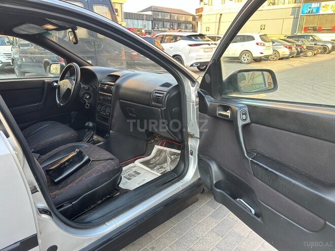 Opel Astra 2000, 276,000 km - 1.6 л - Bakı