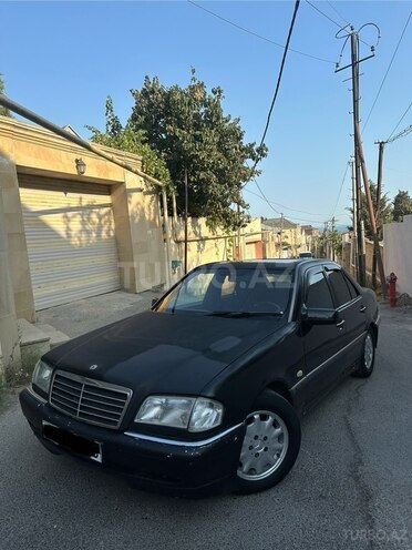 Mercedes C 220 1999, 450,000 km - 2.2 l - Bakı