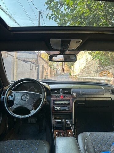 Mercedes C 220 1999, 450,000 km - 2.2 l - Bakı