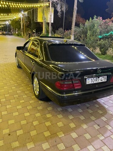 Mercedes E 240 1998, 326,321 km - 2.4 l - Şirvan