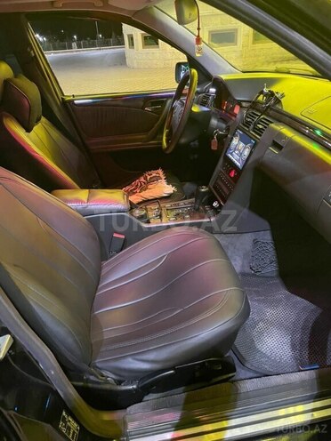 Mercedes E 240 1998, 326,321 km - 2.4 l - Şirvan