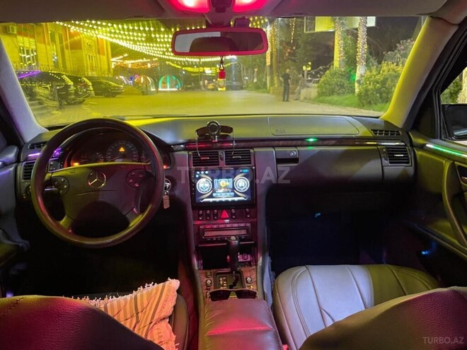 Mercedes E 240 1998, 326,321 km - 2.4 l - Şirvan