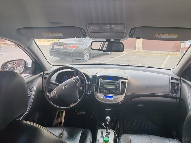 Hyundai Avante 2009, 236,000 km - 1.6 л - Bakı