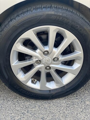 Hyundai Accent 2019, 150,000 km - 1.6 l - Bakı