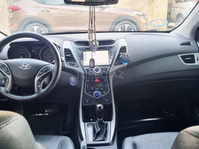 Hyundai Elantra 2015, 150,000 km - 1.8 l - Bakı