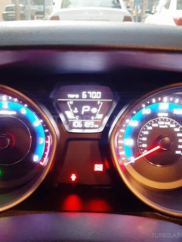 Hyundai Elantra 2015, 150,000 km - 1.8 l - Bakı