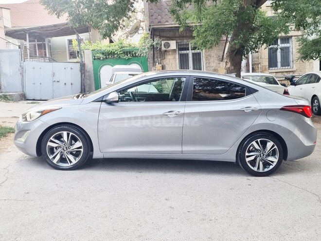 Hyundai Elantra 2015, 150,000 km - 1.8 l - Bakı