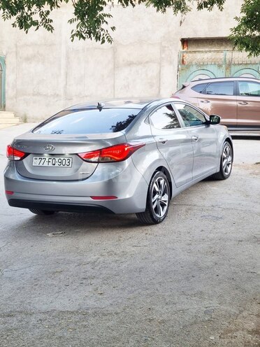 Hyundai Elantra 2015, 150,000 km - 1.8 l - Bakı