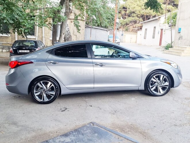 Hyundai Elantra 2015, 150,000 km - 1.8 l - Bakı