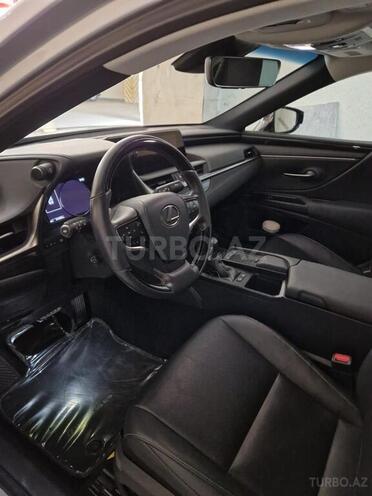 Lexus ES 300h 2020, 51,000 km - 2.5 l - Bakı